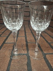2 Wine Goblet Glass Towle 24% Lead Crystal Fan Agave Pattern
