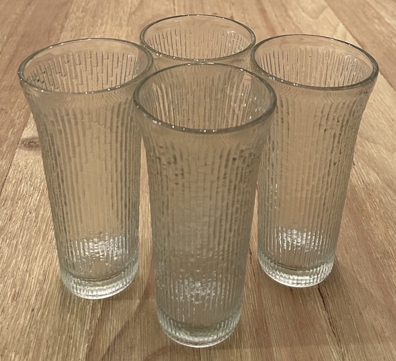 4 – Jeannette Glass Finlandia Tumblers Flared Top Tree Bark Icicle Tea Cocktail