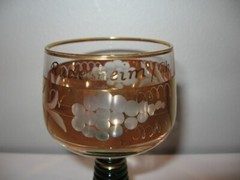 Wine Glass Clear to Green Gold Band & Edge Beehive Stem 4 1/2″ Height VGC