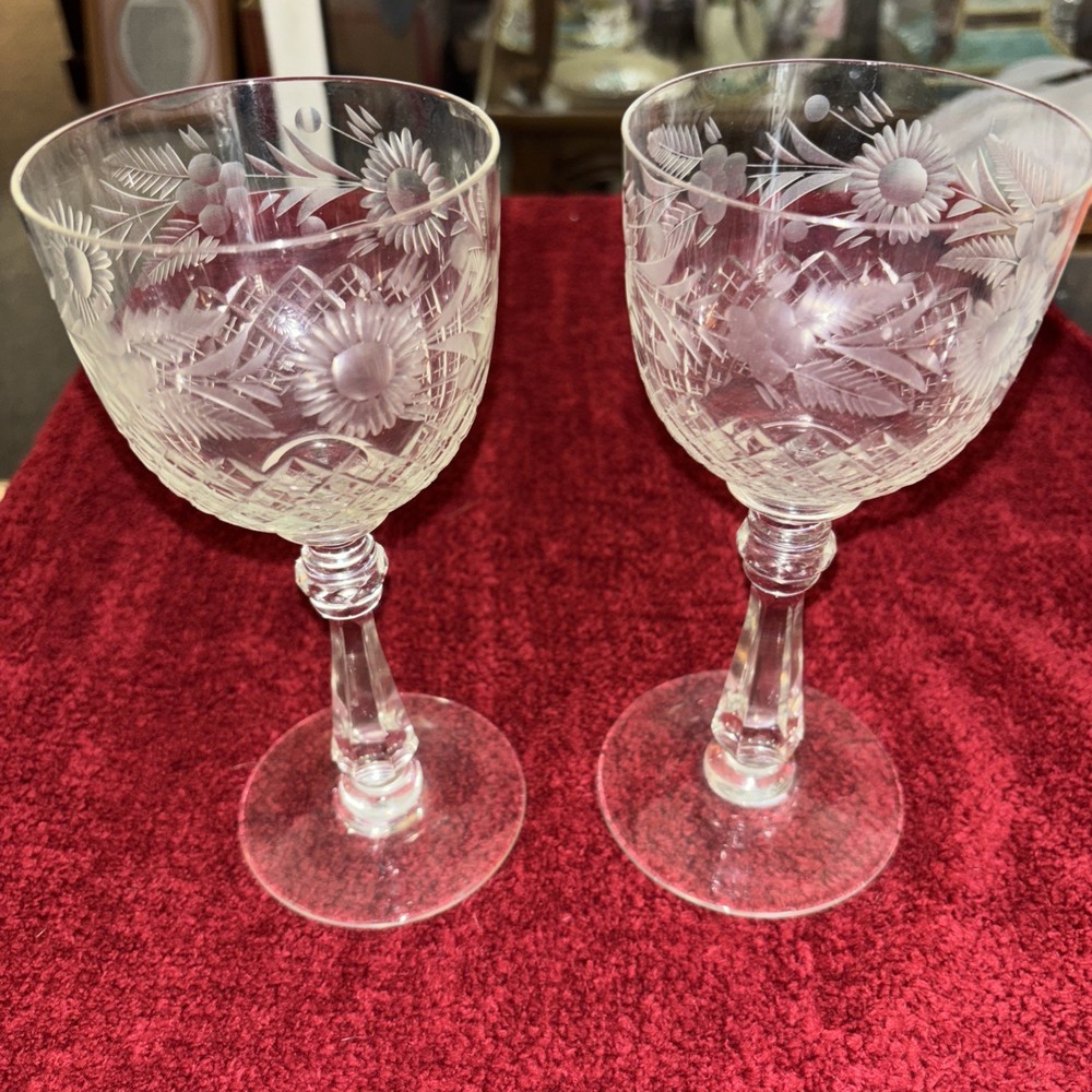 2 Arcadia Caesar Wine Glasses Mint Condition 7 1/2 Inches