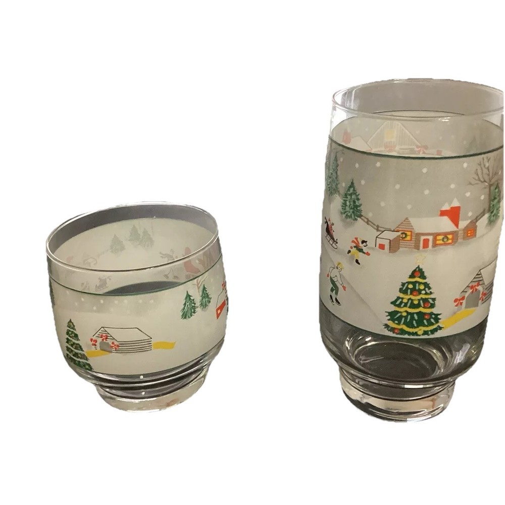 Set Of 2 VTG Sanyo Silent Night Glasses