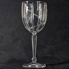 MIKASA UPTREND WINE GLASS, Heavy Cut Lead Crystal, 8 7/8″, 12 Oz