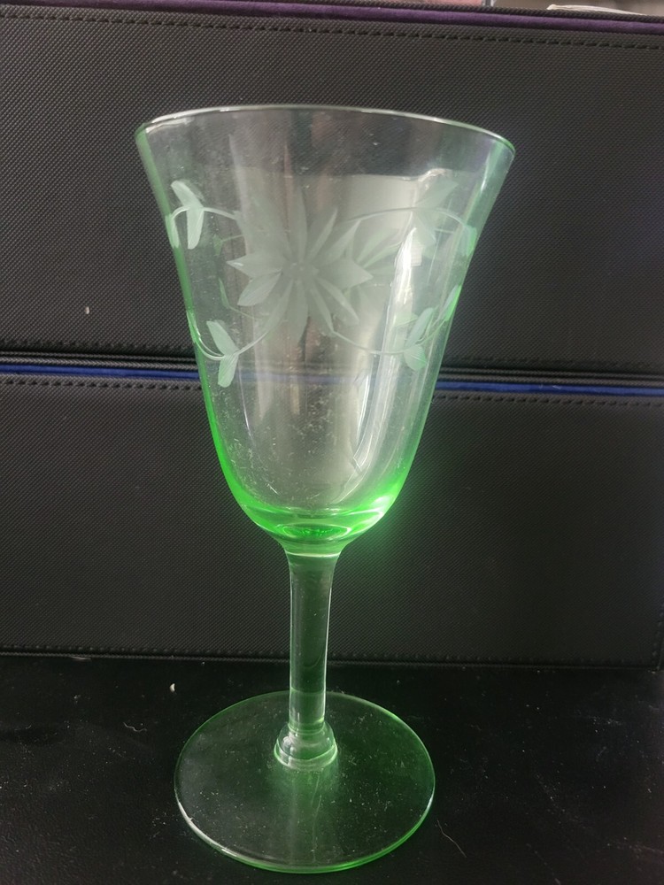 Green Depression Uranium Glass Cut Floral & Band #UNK458G Set of 6