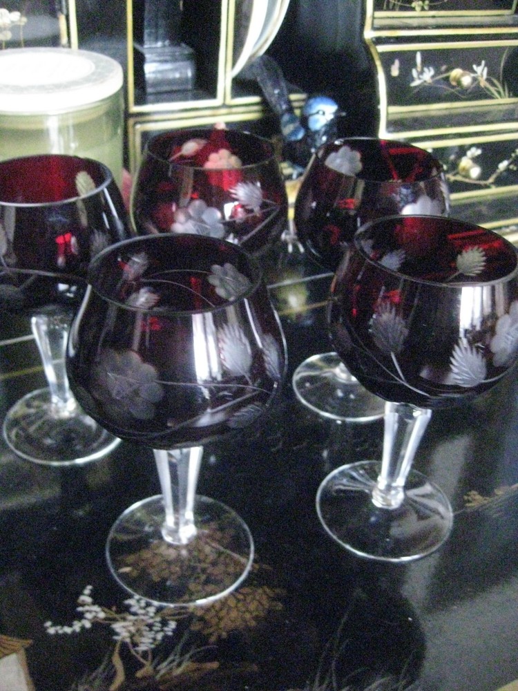 Vintage 4.9” Crystal Burgundy Hand Cut to Clear Burgundy Cordial Glass Set of 5