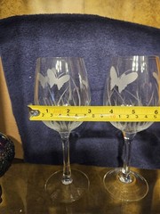 Etched Butterfly Clear Wine Glasses LOT OF 2- 9″Hx2.78″W 12oz NO BOX