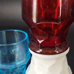 Set of 3 1960s Georgian Honeycomb Pattern Glass Tumblers Red White Blue 4″ T