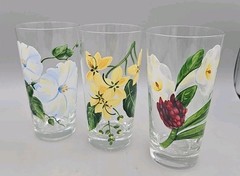 Vintage 1950-60s 3 Glass Tumblers Hand Painted Flowers 6″ Tall EUC