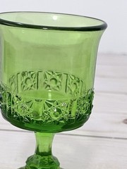 L.G. WRIGHT Daisy and Cube 4 3/4″ Wine Glass Goblet Glass