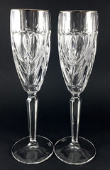 Waterford Marquis Romance Champagne Flutes 2pc Lot Platinum Hearts Crystal 2002