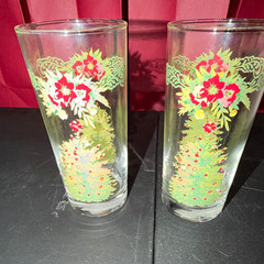 Unmarked Set of 2 Clear 16 oz Decorated Christmas Wreath Holly Tumblers
