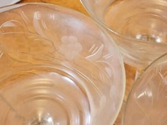 Set Of 3 Vintage Etched Floral Footed Wine Glasses 5.5″ Tall