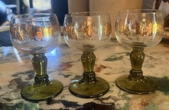 Vintage Mid-Century Gold Leaf Grapes Green Stem Wine Glasses Goblets Set of 3