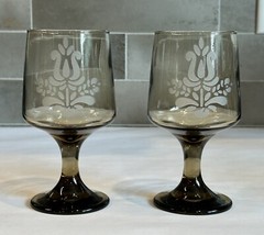 Pfaltzgraff Village Etched 10oz Goblets 5.75”H (set of 2)