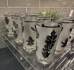Vintage 8 LIBBEY Silver Leaf Frosted Highball Glasses ~Folding Caddy Rack ~EUC