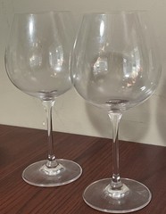 4 Wine Enthusiast Mascot Etched Logo 9” Crystal Wine Stemware