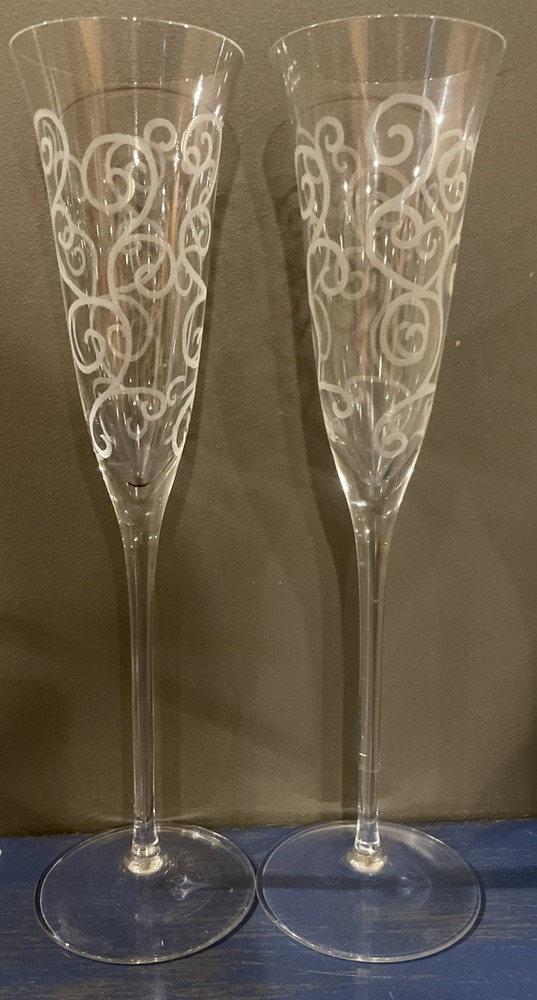 Etched Champagne Wine Flutes Set of 4 Clear Glass 11 Inches Tall Swirl Design
