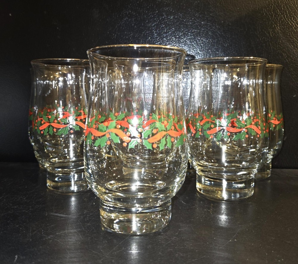 Vintage Libbey Holly Berry & Ribbon Gold Trim Tulip Tumblers Set of 8