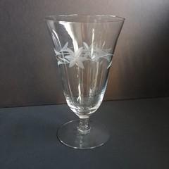 Etched Floral Iced Tea Glass Goblet Vintage Stemware Elegant Design