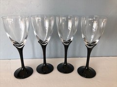 MIKASA ALEXANDRA BLACK~STEMWARE~WATER/WINE GLASS~8.5”~EXC COND