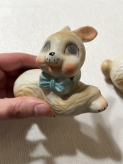 Set Of 2 Rare Mcm Vintage Ceramic Bunnies With Glittery Bows 4 “W X 3” H OBO
