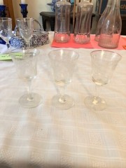 One Set of 3 Liquoir Glasses with etched Glass Design of Hanging Leaf Design