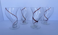 Set of 4 Clear Glass Cocktail Glasses Red Swirl Pattern Four-Piece