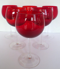 Cranberry Red Clear Stemmed Wine Glass Goblets 7″ High 12 oz. Capacity Set of 6