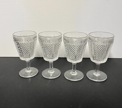 Set Of 4 Fostoria Clear Glass DIAMOND POINT 5.5” Wine Barware Glasses 4 oz