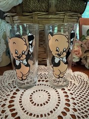 Set Of 2 Porky Pig 1973 Warner Bros Looney Tunes Pepsi Collectors Series Glasses