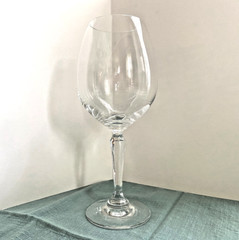 Lenox Decor Clear Plain Decor 8.5” Wine Glasses (Burgundy Wine Style)