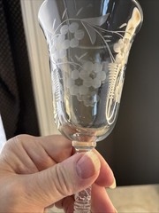 7- Vintage Wisteria Floral Vine Motif 8″ Tall Wine Glasses- Eleg. Twist Cut Stem