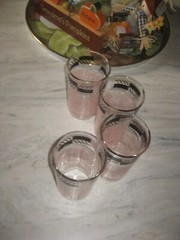 Set of 4 Mid Century Pink & Black Design 5″ Tall x 2.5″ Diameter Perfect