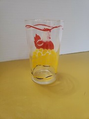 Vintage Federated Red Chicken/hen glass with Golden Eggs