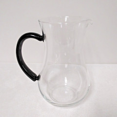 Black Handle Clear Pitcher – Domino Signature Cristal D’Arques-Durand Luminarc
