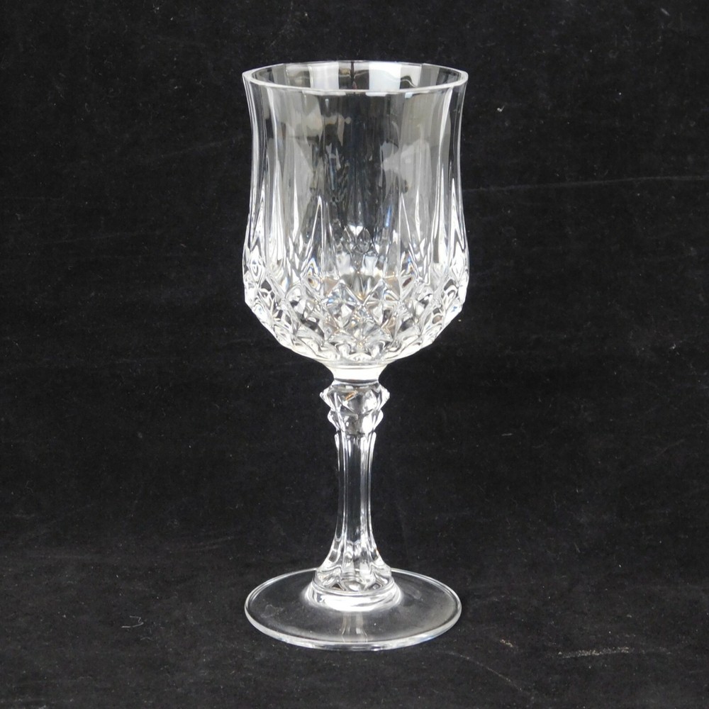 Cristal D Arques Durand Longchamp 24% Lead Crystal Wine Glass 6 in tall 5.75 oz