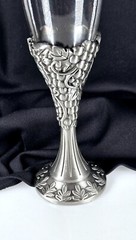 Set of 2 Pewter Base Grape Vine & Leaves Glass Champagne Flutes 8.5″H