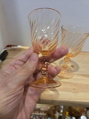 Vintage ARCOROC France Pink Swirl Cordial Glasses Set Of 2..4″x2″