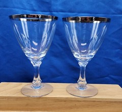 Fostoria WEDDING RING PLATINUM RIM Set Of 2 6.25″ Wine Glasses Water Goblets EUC