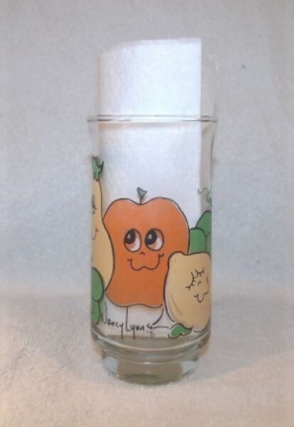 Vintage Nancy Lynn Smiling Fruit Glass – 5 1/2″ Tall