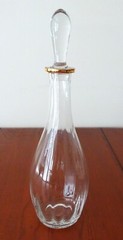 ELEGANT CLEAR WINE DECANTER WITH STOPPER UNKNOWN MAKER-R