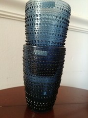 PAIR DEEP BLUE TEXTURED GLASS 12 OZ DRINKING COCKTAIL STORAGE MAKEUP ART DESIGN