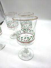 Set Of 4 Libby Vintage Christmas Holly & Berry Water Goblets With Gold Rim