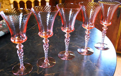 Vtg Set 5 TIFFIN FRANCISCAN Water Goblet Glasses PINK SWIRL OPTIC 8.75″ 15022