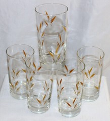 Vintage Libbey Libby 6″ x3″ Wheat Glasses Tumblers White and Gold Leaf Set of 5