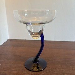 One Margarita Martini Glass Libbey Swerve Cobalt Blue Curve Stem Barware EC