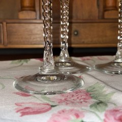 Champagne Flutes 8″ Tall Twisted Stem (Set of 4) Glasses Clear Glass
