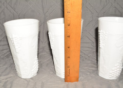 Vintage Indiana Glass Milk Glass Harvest Grape Set of 4 Tumblers 6” Tall