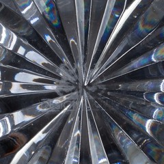 Design Guild Footed Cut Crystal Centerpiece Serving Bowl Fan Design 11.75″ W