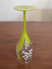 4 SIGNED Gloria Vanderbilt LILY OF THE VALLEY Painted 9 3/8″ WINE GOBLETS Stem