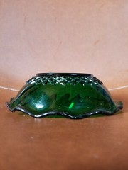 Vintage Anchor Hocking Forest Green Glass Bowls Ruffled Edge 6.5″ and 7.5″